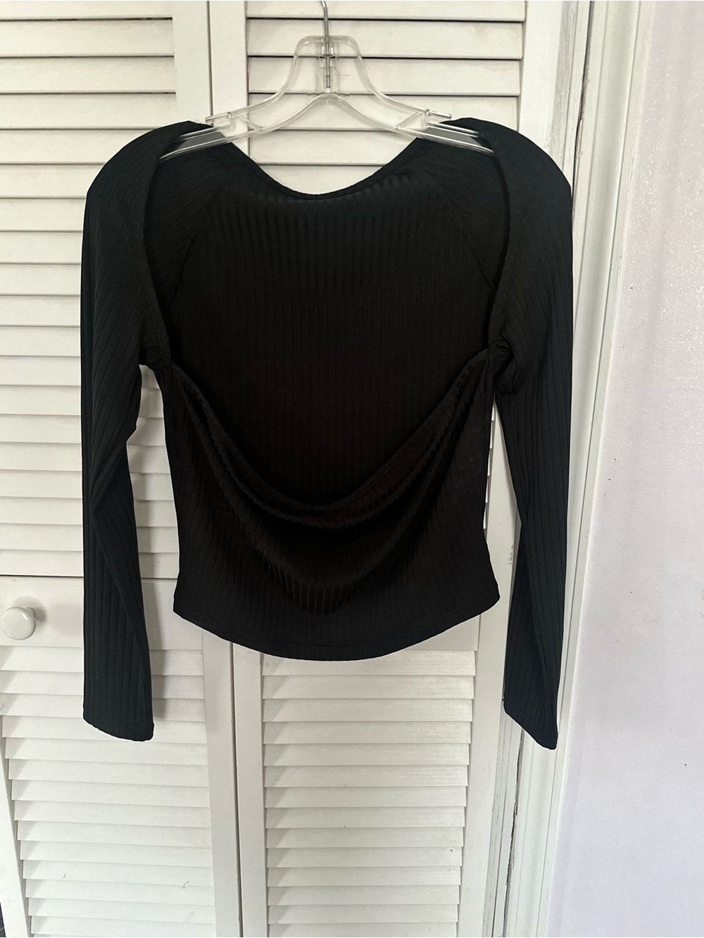SHEIN Black Ribbed Long Sleeve Draped Back Top